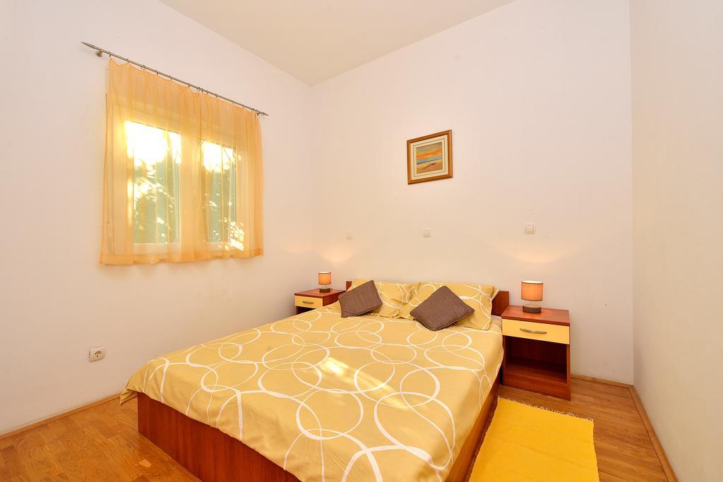 Sara Apartments 돈제페트레케인 객실 사진
